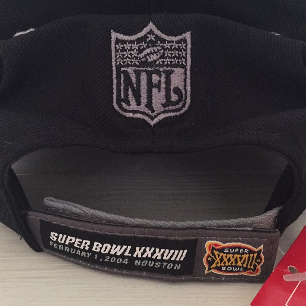 Super Bowl XXXVIII Hat - Picture 3 of 7